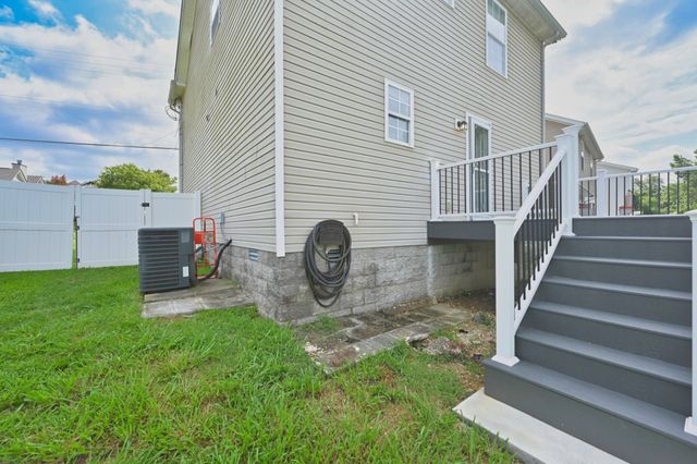 104 Parker Dr, Antioch, TN 37013