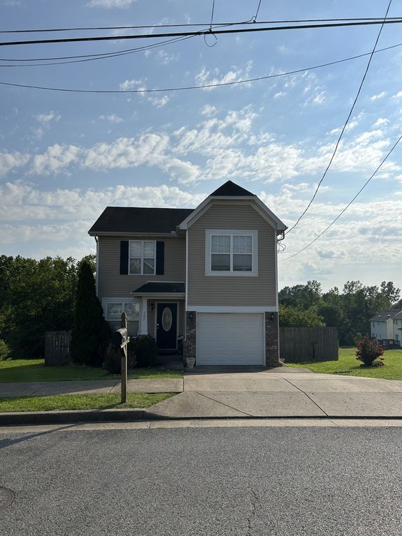 104 Parker Dr, Antioch, TN 37013