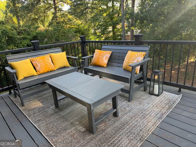 677 Hillandale Circle SW, Marietta, GA 30064