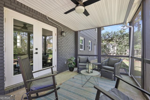 677 Hillandale Circle SW, Marietta, GA 30064