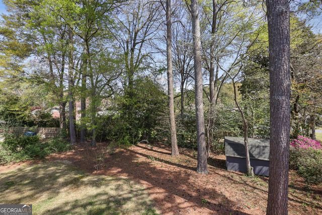 677 Hillandale Circle SW, Marietta, GA 30064