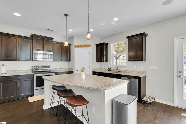 123 W Pyrenees Drive, Lyman, SC 29365