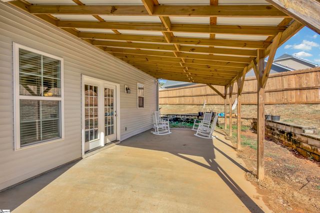 123 W Pyrenees Drive, Lyman, SC 29365