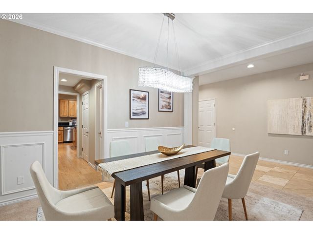 14992 Sw LOOKOUT Dr, Portland, OR 97224