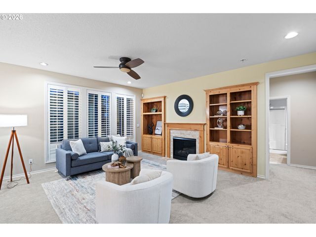 14992 Sw LOOKOUT Dr, Portland, OR 97224