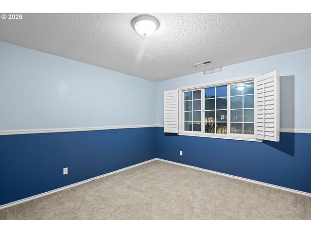 14992 Sw LOOKOUT Dr, Portland, OR 97224