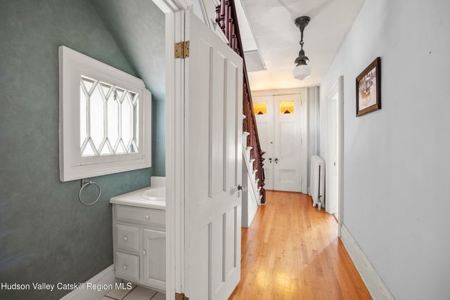 242 Main St Street, Germantown, NY 12526