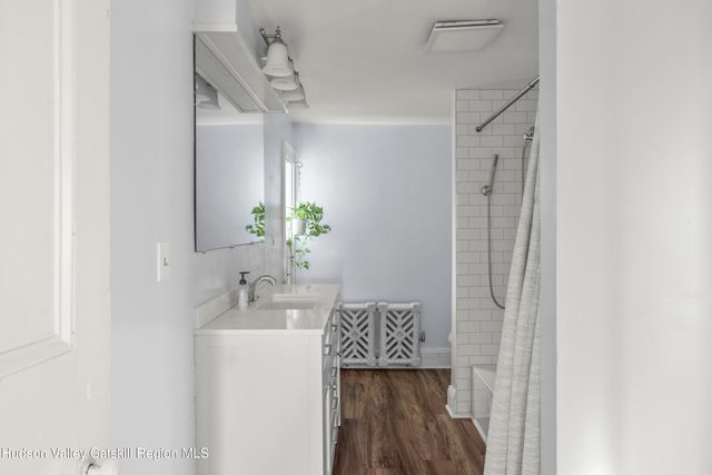 242 Main St Street, Germantown, NY 12526