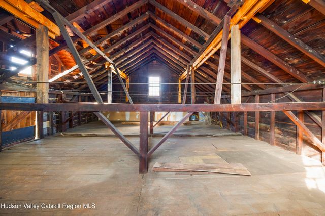 242 Main St Street, Germantown, NY 12526