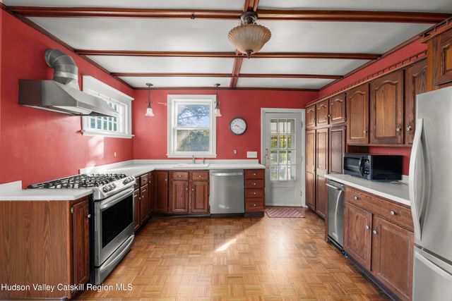 242 Main St Street, Germantown, NY 12526