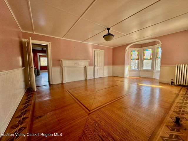 242 Main St Street, Germantown, NY 12526