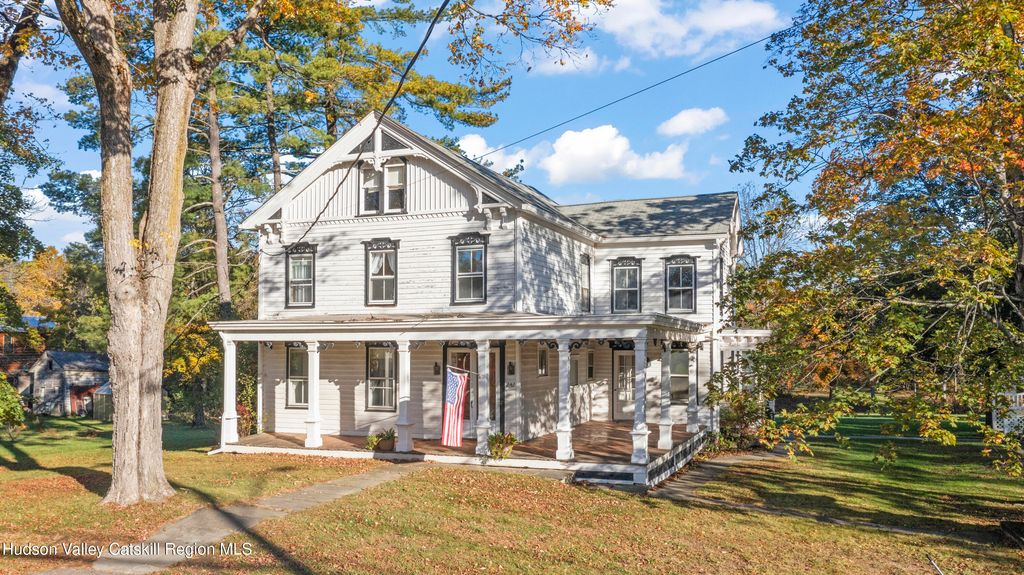 242 Main St Street, Germantown, NY 12526