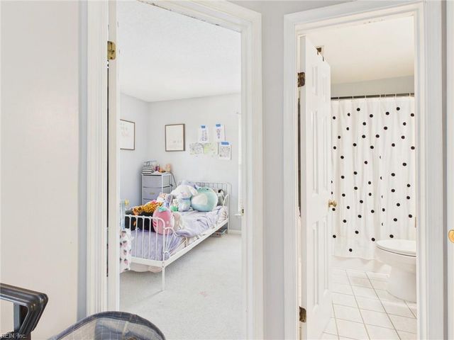 1753 Moonstone DR, Virginia Beach, VA 23456