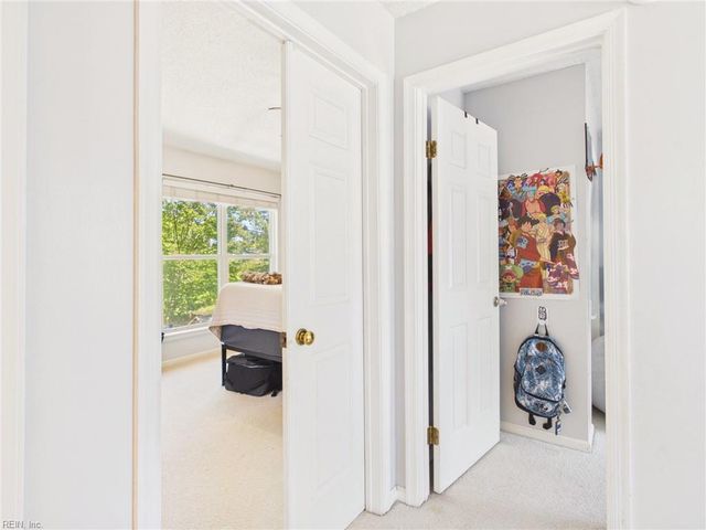 1753 Moonstone DR, Virginia Beach, VA 23456