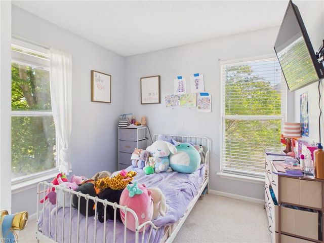 1753 Moonstone DR, Virginia Beach, VA 23456