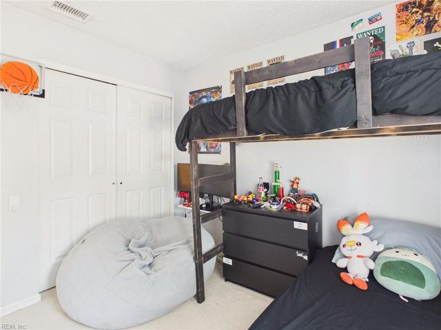 1753 Moonstone DR, Virginia Beach, VA 23456
