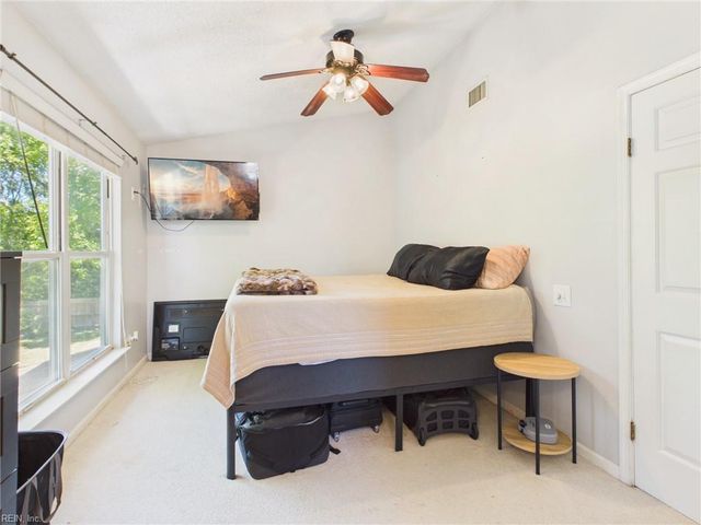 1753 Moonstone DR, Virginia Beach, VA 23456