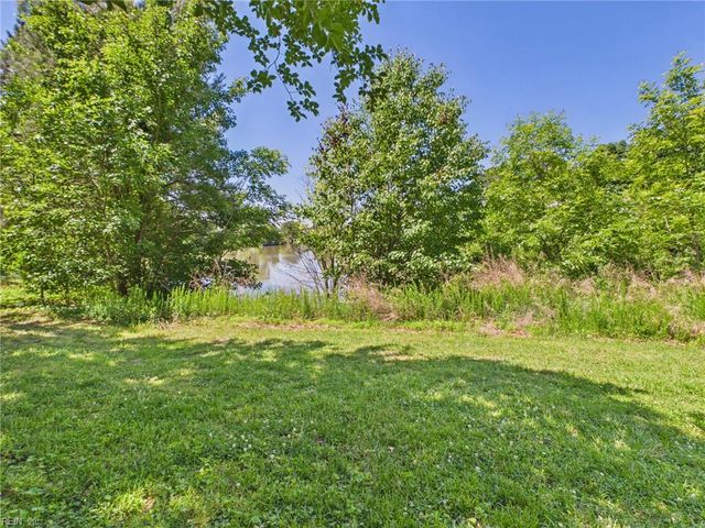 1753 Moonstone DR, Virginia Beach, VA 23456