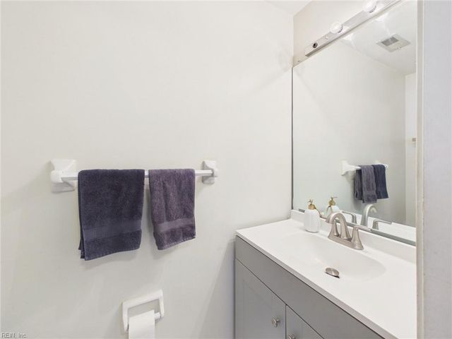 1753 Moonstone DR, Virginia Beach, VA 23456