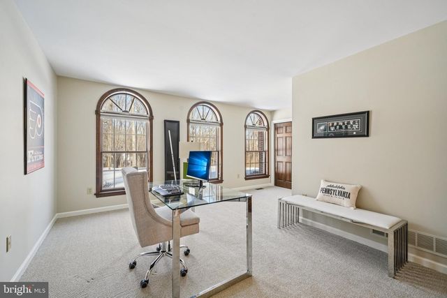 2 BITTERSWEET DR, West Chester, PA 19382