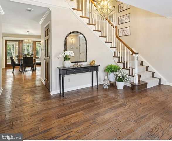 2 BITTERSWEET DR, West Chester, PA 19382