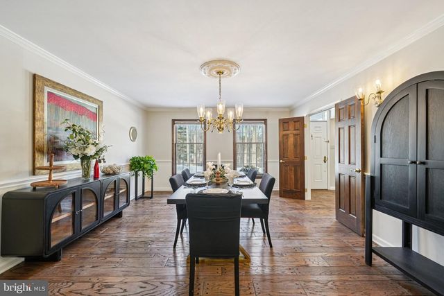 2 BITTERSWEET DR, West Chester, PA 19382