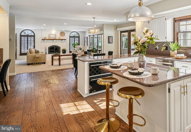 2 BITTERSWEET DR, West Chester, PA 19382