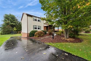 601 S Shenandoah Drive, Unity Twp, PA 15650