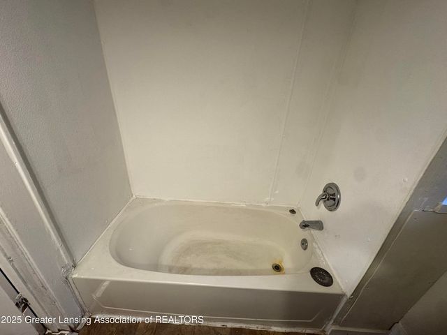 329 S Hayford Avenue, Lansing, MI 48912