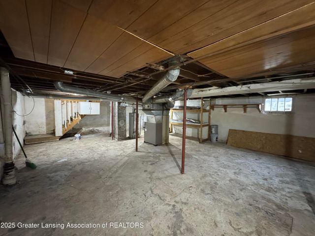 329 S Hayford Avenue, Lansing, MI 48912