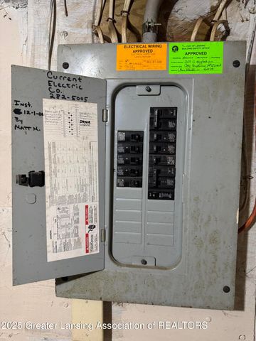 329 S Hayford Avenue, Lansing, MI 48912