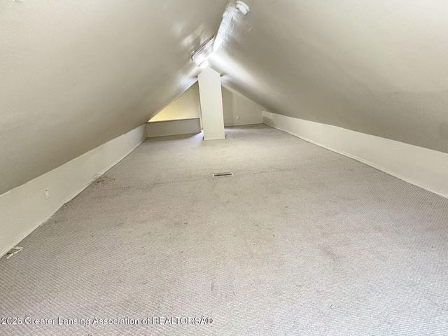 329 S Hayford Avenue, Lansing, MI 48912