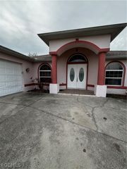 903 Unice AVE N, Lehigh Acres, FL 33971