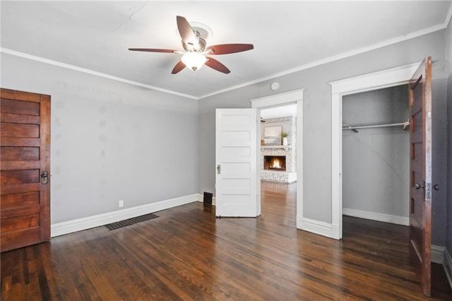 3836 Wyandotte Street, Kansas City, MO 64111