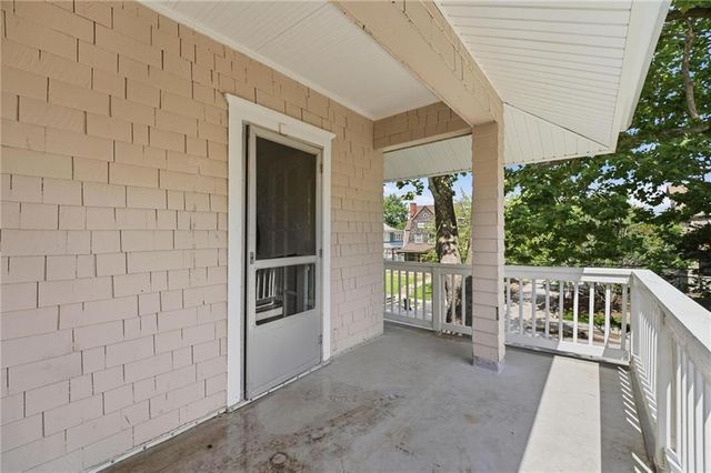 3836 Wyandotte Street, Kansas City, MO 64111