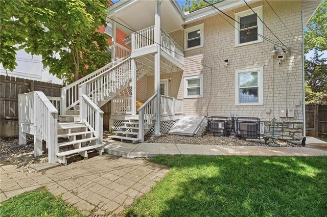 3836 Wyandotte Street, Kansas City, MO 64111