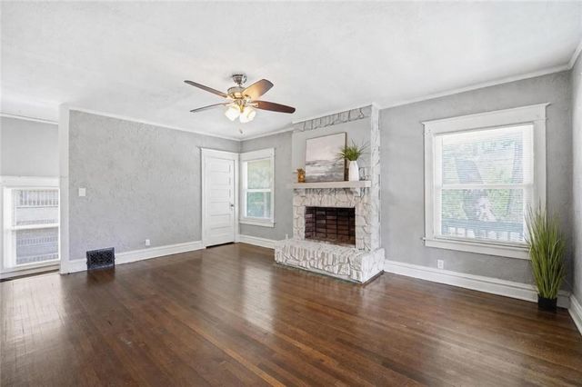 3836 Wyandotte Street, Kansas City, MO 64111