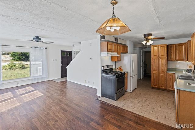 347 Brookside Drive, Caseyville, IL 62232