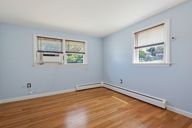5 Rainville Ave, Fitchburg, MA 01420