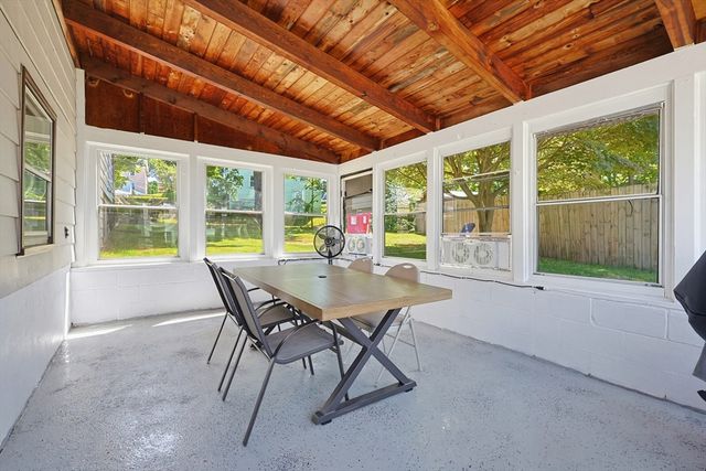 5 Rainville Ave, Fitchburg, MA 01420