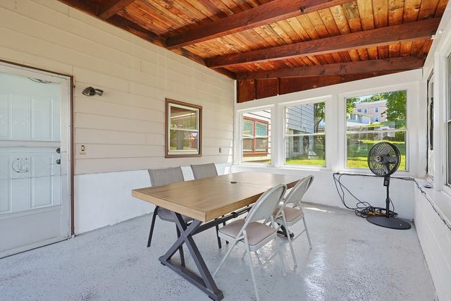 5 Rainville Ave, Fitchburg, MA 01420