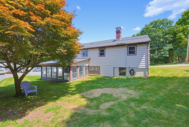 5 Rainville Ave, Fitchburg, MA 01420
