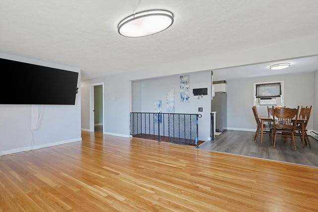 5 Rainville Ave, Fitchburg, MA 01420
