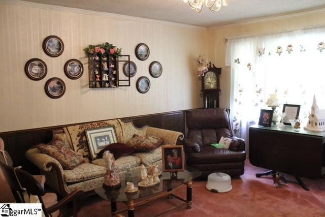 300 Marion Place, Clinton, SC 29325