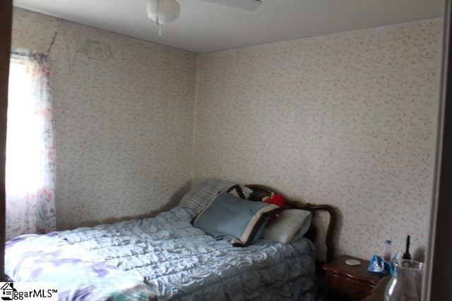 300 Marion Place, Clinton, SC 29325