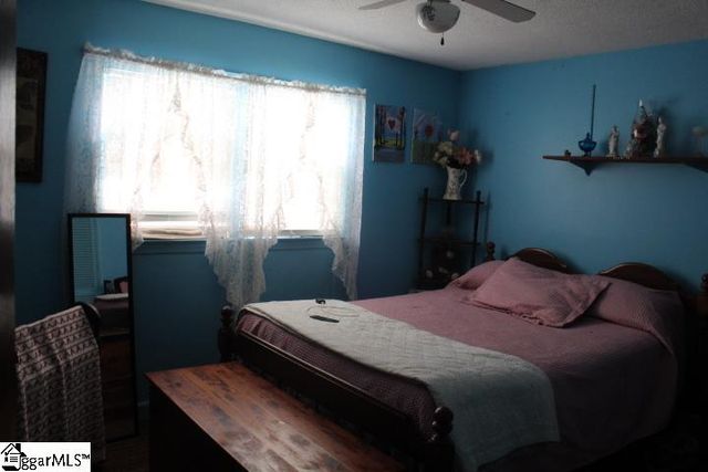 300 Marion Place, Clinton, SC 29325