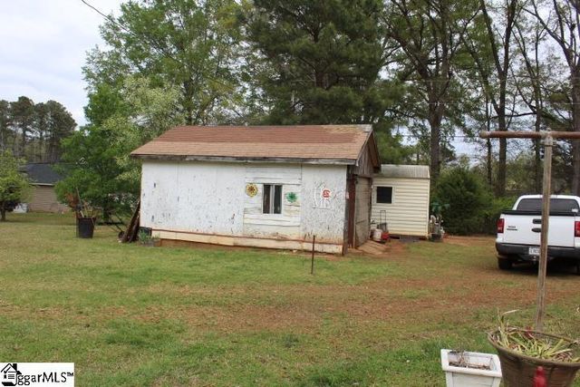 300 Marion Place, Clinton, SC 29325