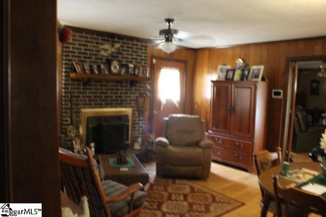 300 Marion Place, Clinton, SC 29325