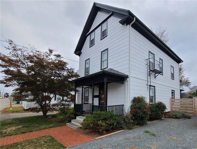 154 Second Street 1, East Providence, RI 02914