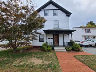 154 Second Street 1, East Providence, RI 02914